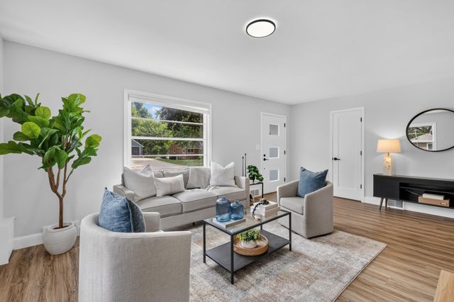 2516 Westview Terrace, Minnetonka, MN 55305