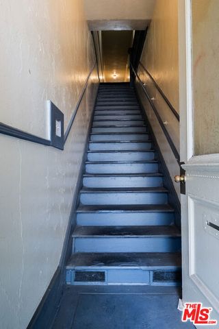 2216 W Jefferson Boulevard, Los Angeles, CA 90018