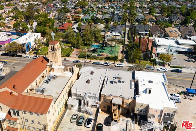 2216 W Jefferson Boulevard, Los Angeles, CA 90018