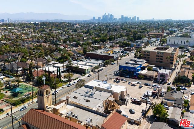 2216 W Jefferson Boulevard, Los Angeles, CA 90018