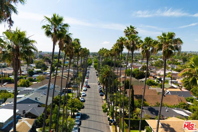 2216 W Jefferson Boulevard, Los Angeles, CA 90018