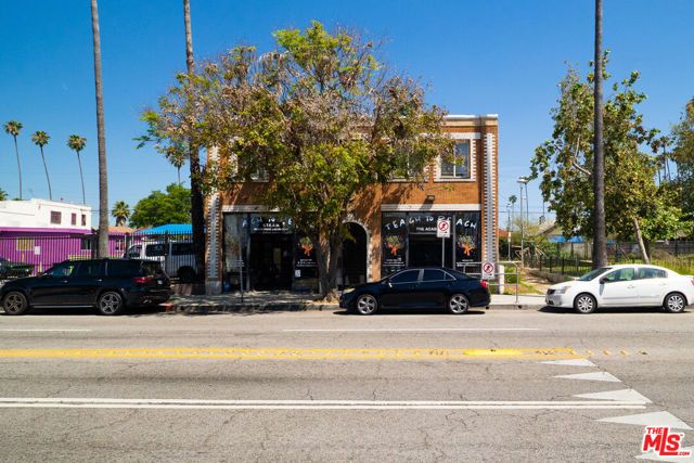 2216 W Jefferson Boulevard, Los Angeles, CA 90018