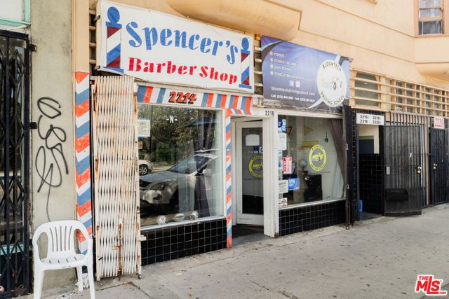 2216 W Jefferson Boulevard, Los Angeles, CA 90018