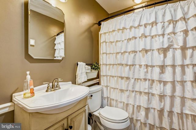 730 CHETWOOD CT, West Deptford, NJ 08096