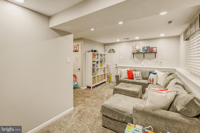 730 CHETWOOD CT, West Deptford, NJ 08096