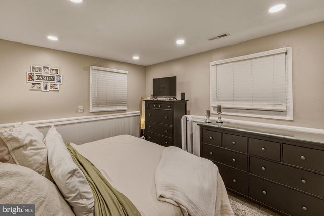 730 CHETWOOD CT, West Deptford, NJ 08096