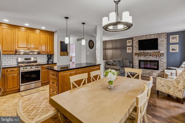730 CHETWOOD CT, West Deptford, NJ 08096