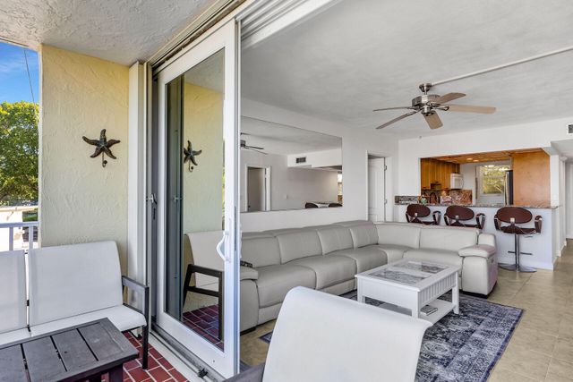 88540 Overseas Hwy Apt 101, Plantation Key, FL 33070