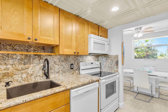 88540 Overseas Hwy Apt 101, Plantation Key, FL 33070