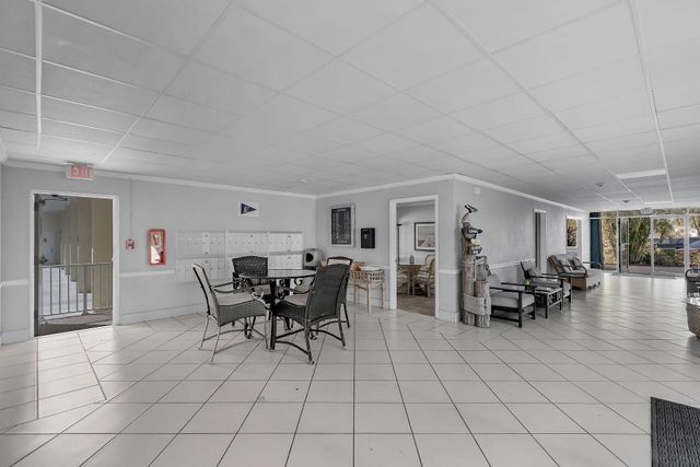 88540 Overseas Hwy Apt 101, Plantation Key, FL 33070