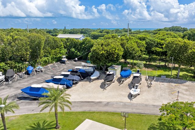 88540 Overseas Hwy Apt 101, Plantation Key, FL 33070