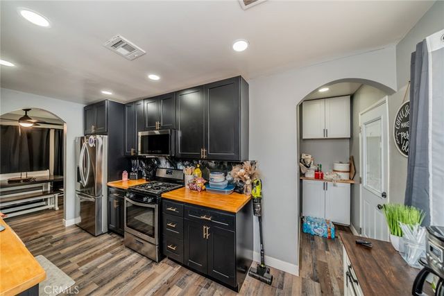 857 W 25th Street, San Bernardino, CA 92405