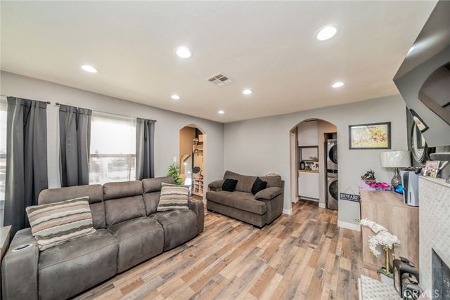 857 W 25th Street, San Bernardino, CA 92405