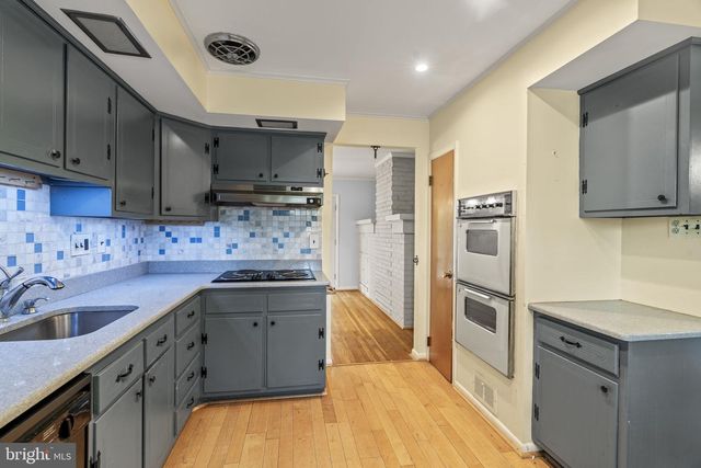 218 WALT WHITMAN BLVD, Cherry Hill, NJ 08003