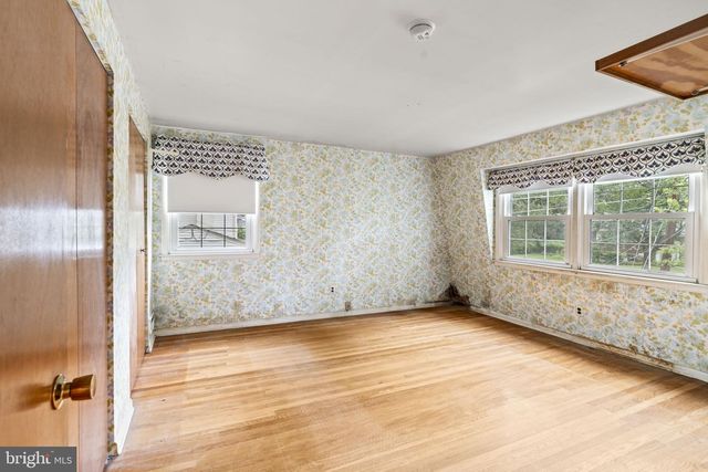 218 WALT WHITMAN BLVD, Cherry Hill, NJ 08003