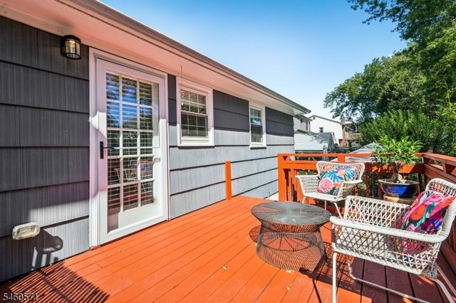 34 Ohio St, Maplewood Twp., NJ 07040