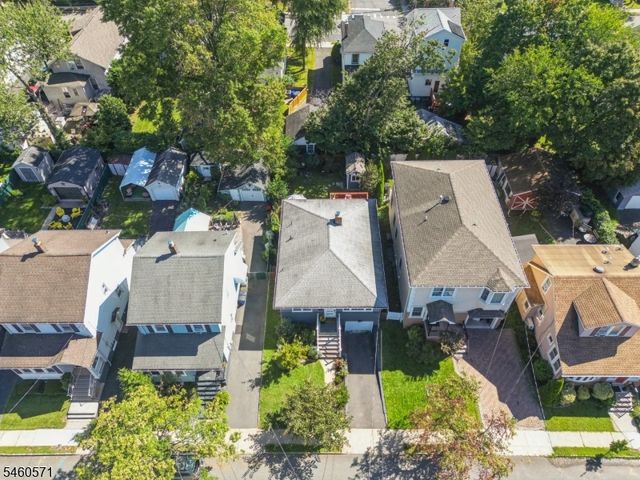 34 Ohio St, Maplewood Twp., NJ 07040