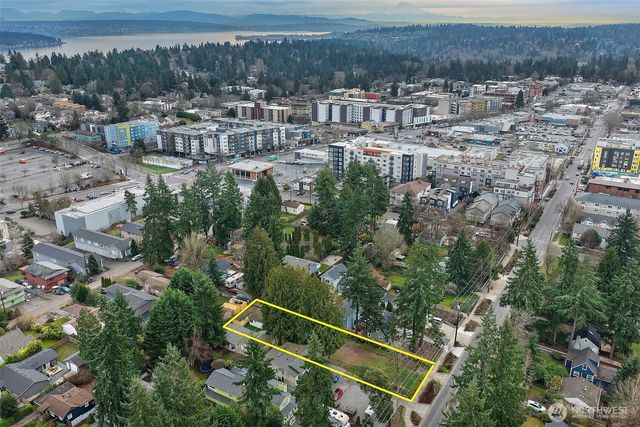 13034 30th Avenue NE, Seattle, WA 98125