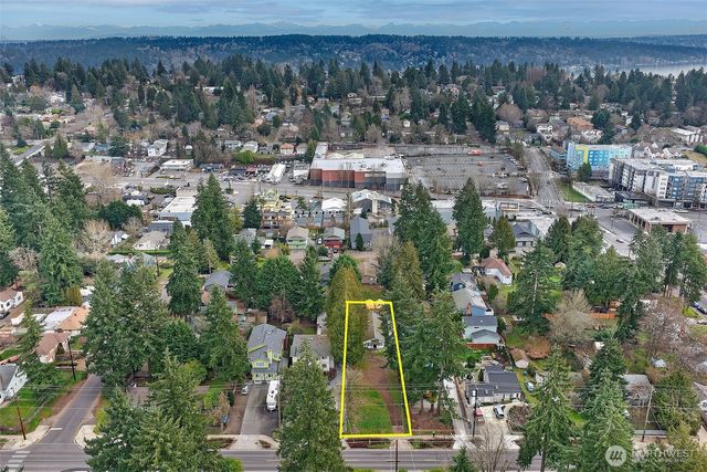 13034 30th Avenue NE, Seattle, WA 98125