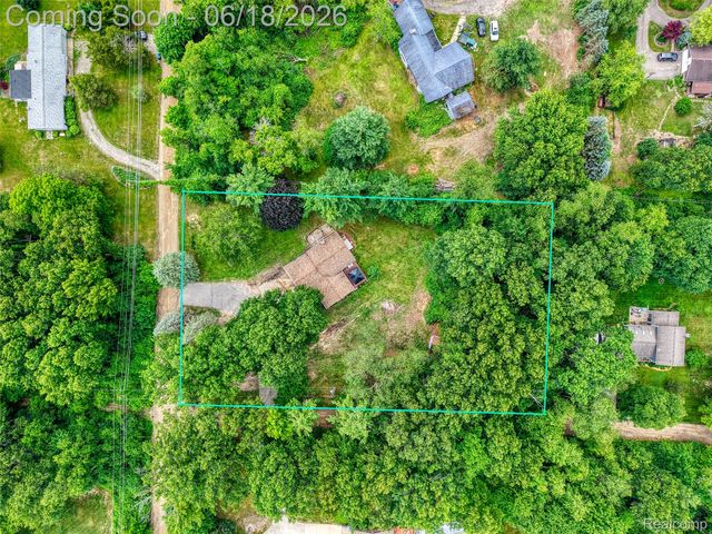 423 Sunset, White Lake Charter Township, MI 48383