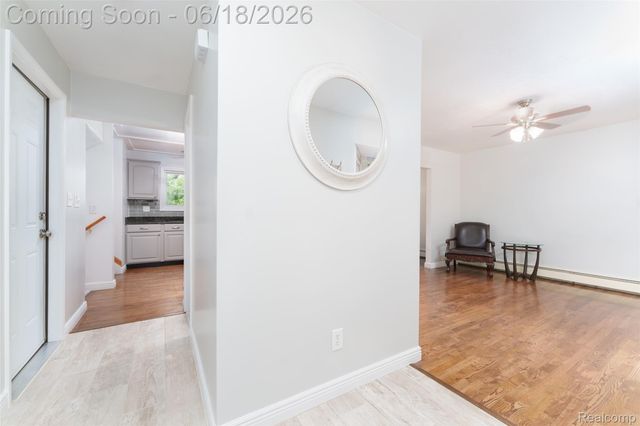 423 Sunset, White Lake Charter Township, MI 48383