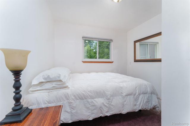 423 Sunset, White Lake Charter Township, MI 48383
