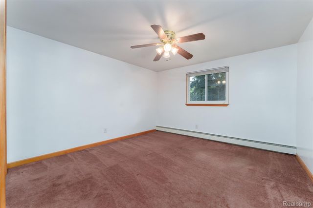 423 Sunset, White Lake Charter Township, MI 48383