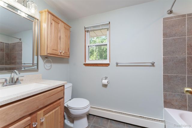 423 Sunset, White Lake Charter Township, MI 48383