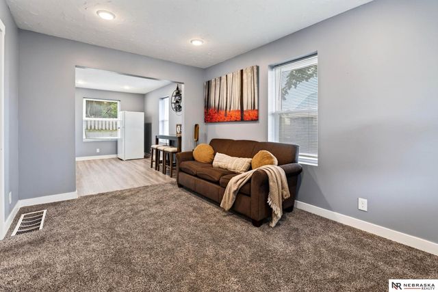1316 Connell Court, Omaha, NE 68108