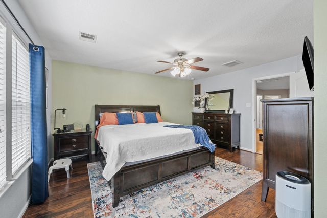 2903 Valiant Scene Court, Houston, TX 77038