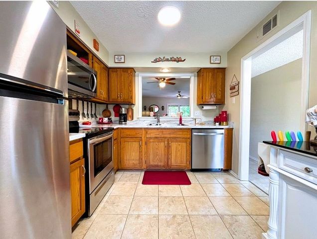 22 Spring River Lane, Cherokee Village, AR 72529
