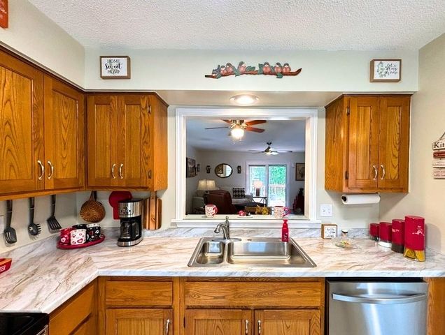 22 Spring River Lane, Cherokee Village, AR 72529