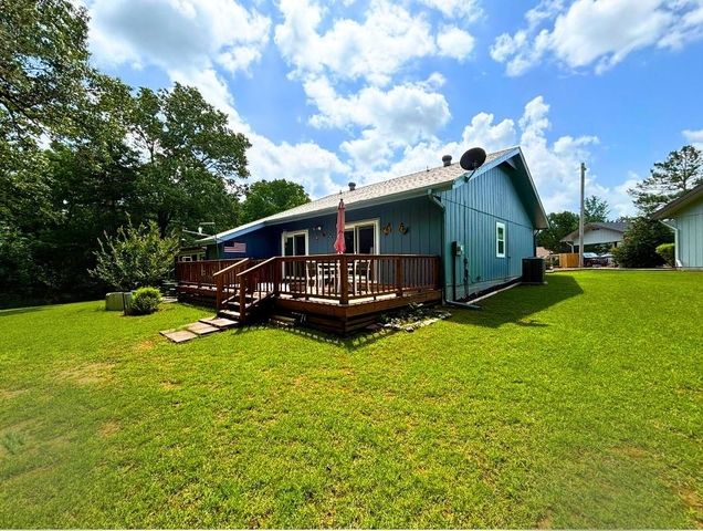 22 Spring River Lane, Cherokee Village, AR 72529