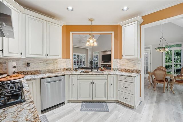 122 Woodstream Point, Big Canoe, GA 30143