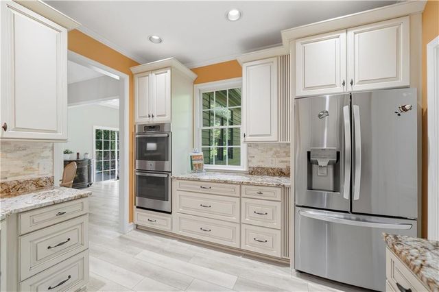 122 Woodstream Point, Big Canoe, GA 30143