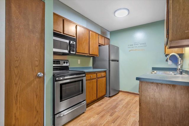 4906 S 19th STREET #D, Milwaukee, WI 53221