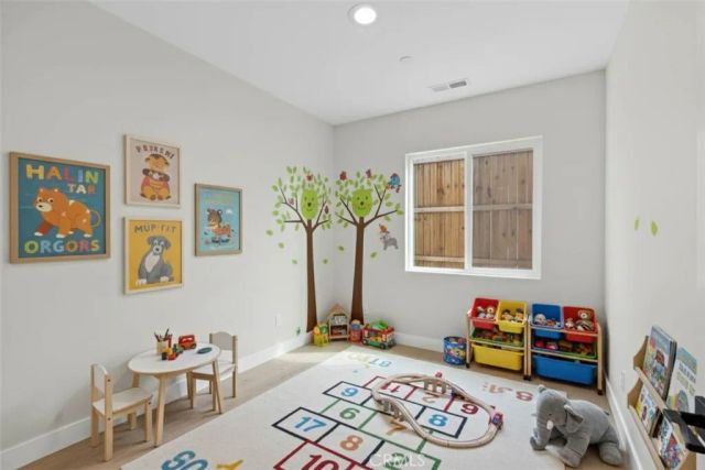 16897 Gunnerson, Lake Elsinore, CA 92530