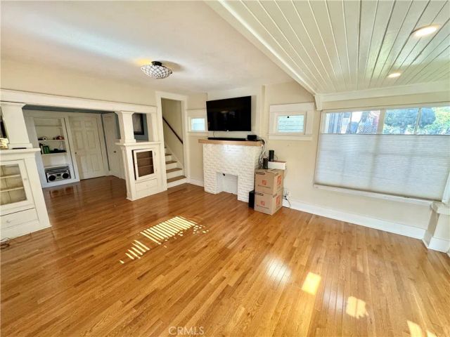 425 W 5th Street, Long Beach, CA 90802