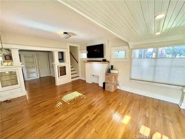 425 W 5th Street, Long Beach, CA 90802