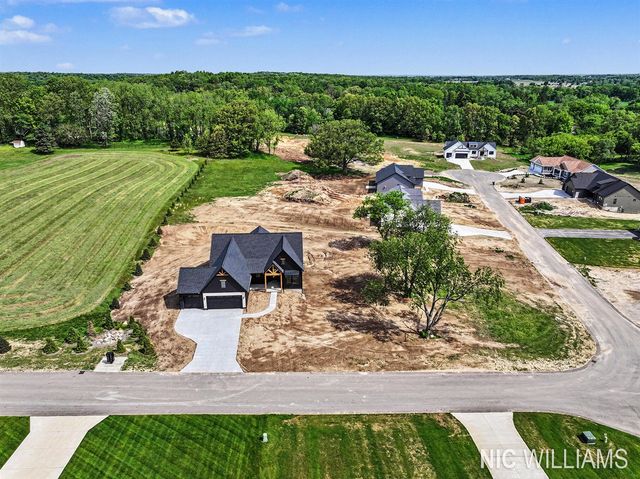 11279 Bancroft Way, Alto, MI 49302