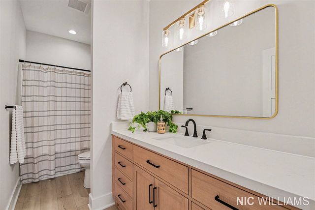 11279 Bancroft Way, Alto, MI 49302