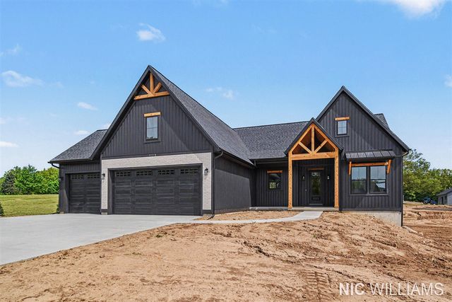 11279 Bancroft Way, Alto, MI 49302