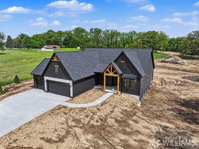 11279 Bancroft Way, Alto, MI 49302