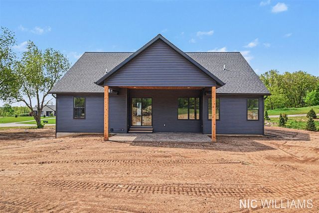 11279 Bancroft Way, Alto, MI 49302