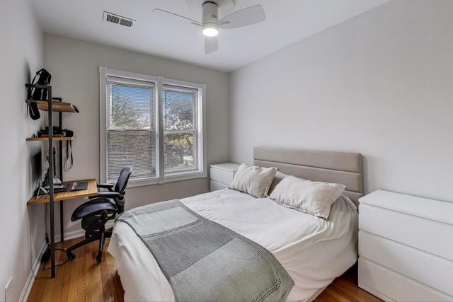 600 N La Grange Road A2, La Grange Park, IL 60526