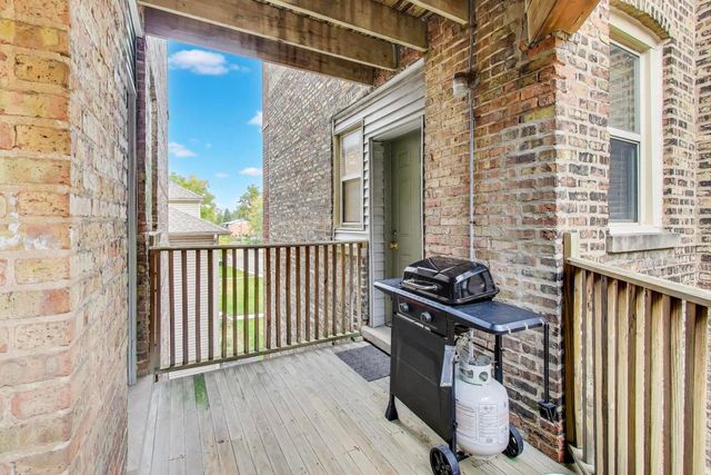 600 N La Grange Road A2, La Grange Park, IL 60526