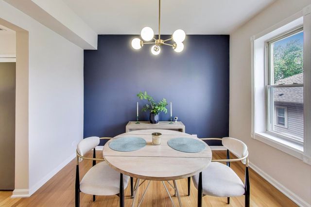 600 N La Grange Road A2, La Grange Park, IL 60526