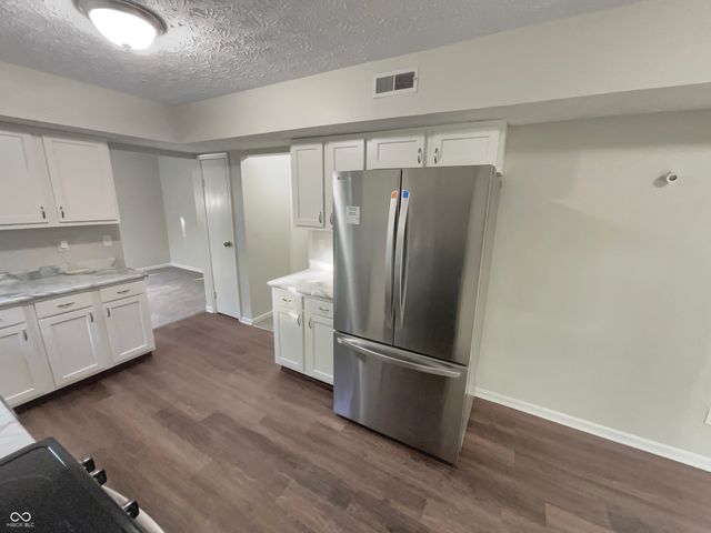 5765 Liberty Creek Drive E, Indianapolis, IN 46254