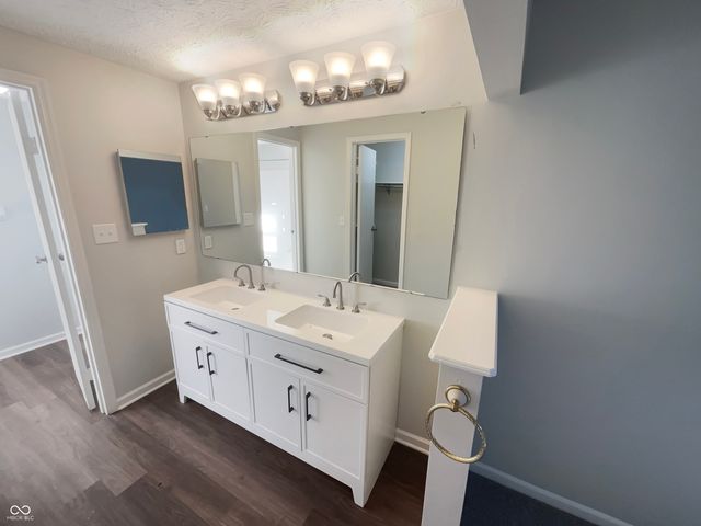 5765 Liberty Creek Drive E, Indianapolis, IN 46254