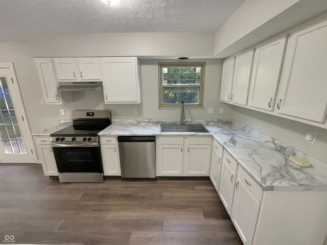 5765 Liberty Creek Drive E, Indianapolis, IN 46254